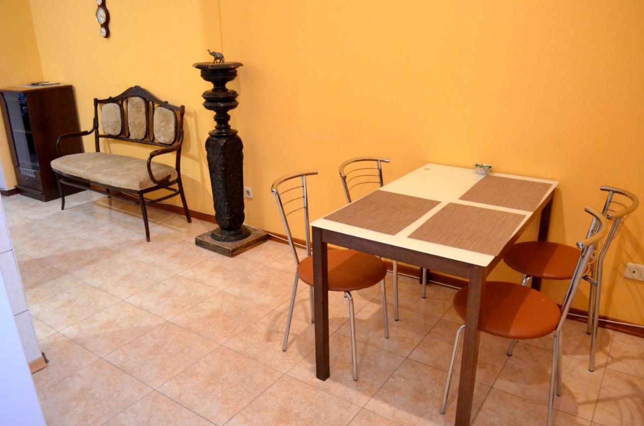 Chapayev Apartments Kiev Esterno foto