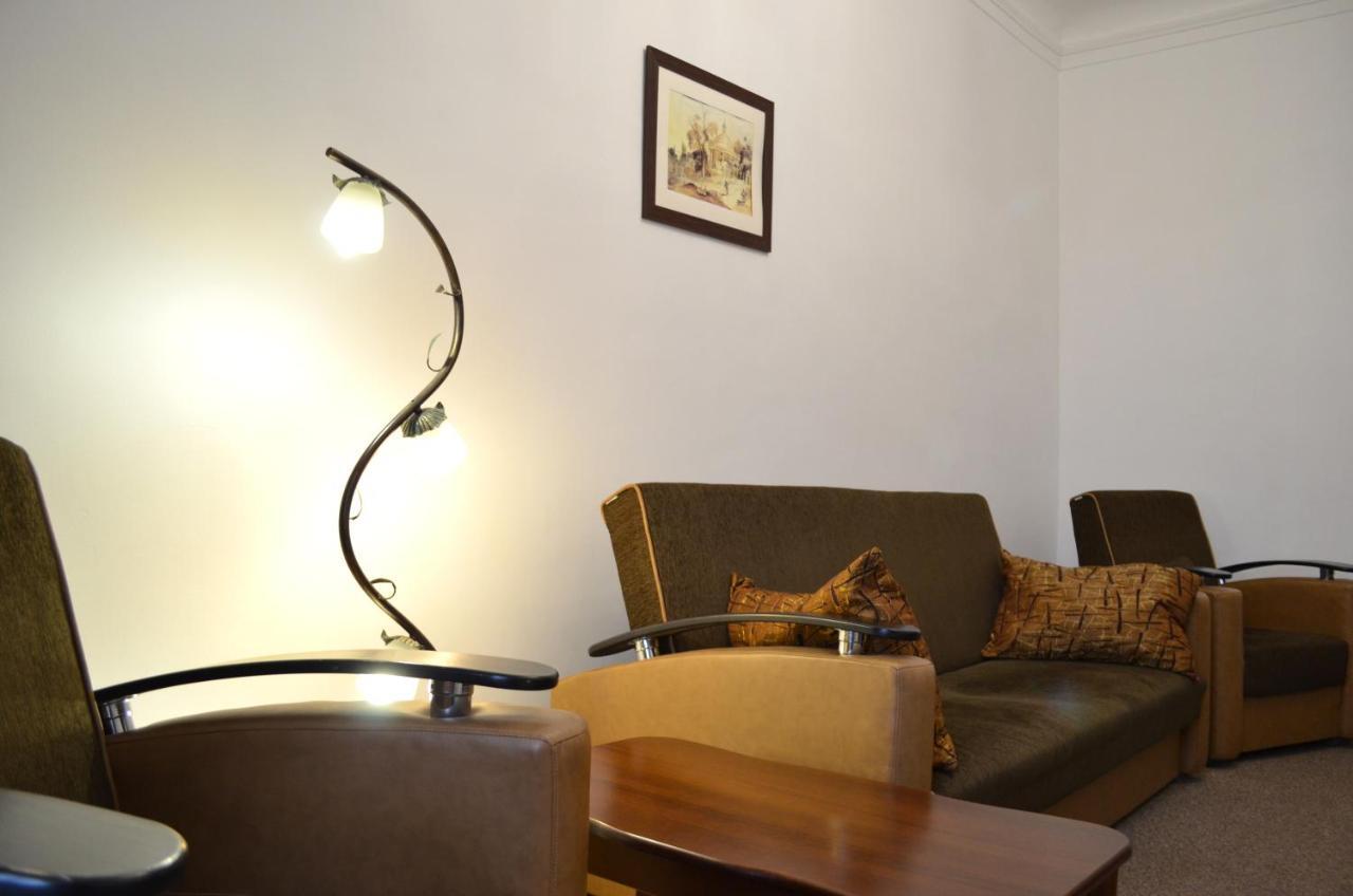 Chapayev Apartments Kiev Esterno foto